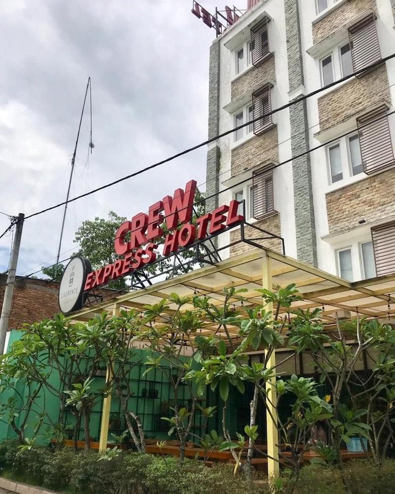 Crew Express Hotel Lubukpakam Kültér fotó