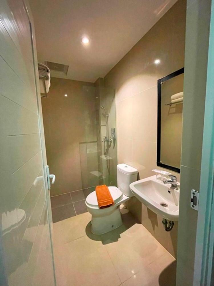Crew Express Hotel Lubukpakam Kültér fotó